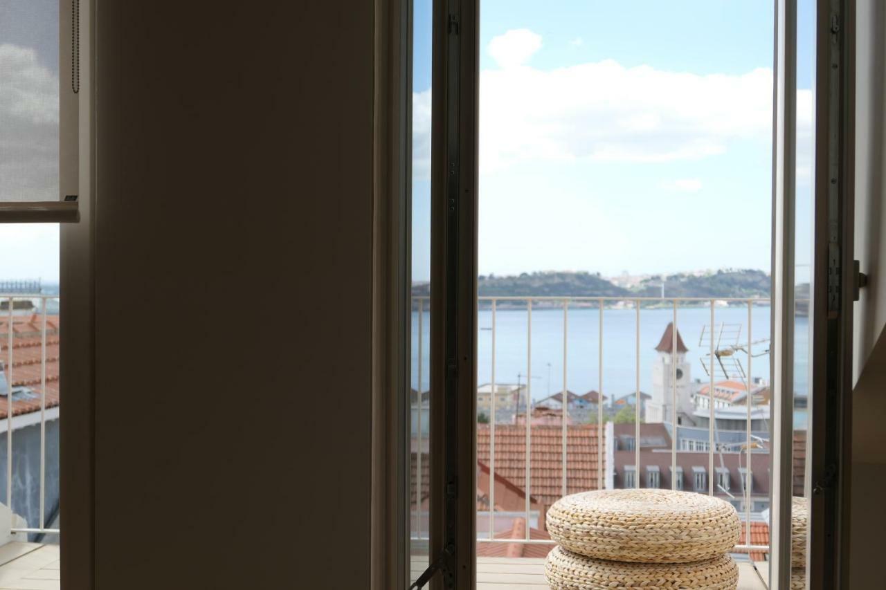 Casas Na Portuguesa - Bica Chiado Lägenhet Lisboa Exteriör bild