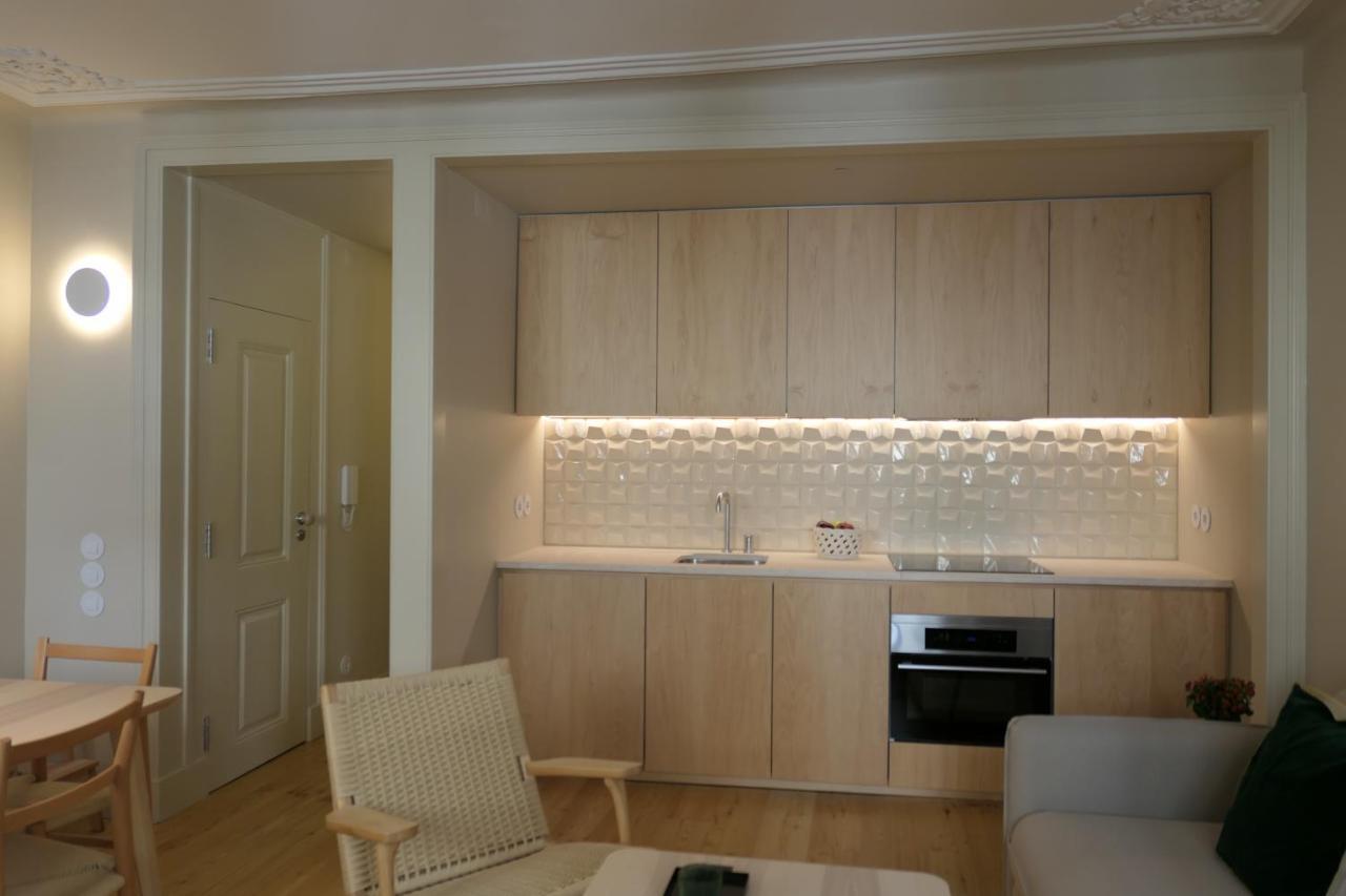 Casas Na Portuguesa - Bica Chiado Lägenhet Lisboa Exteriör bild