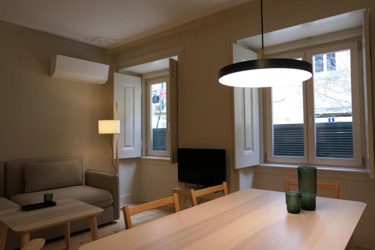 Casas Na Portuguesa - Bica Chiado Lägenhet Lisboa Exteriör bild