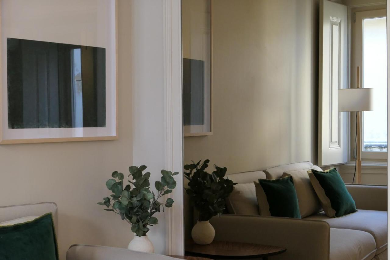 Casas Na Portuguesa - Bica Chiado Lägenhet Lisboa Exteriör bild