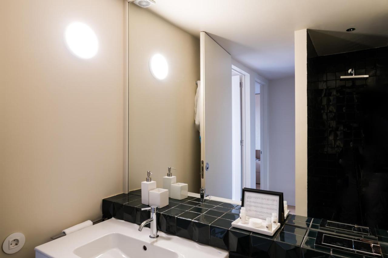 Casas Na Portuguesa - Bica Chiado Lägenhet Lisboa Exteriör bild